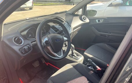 Ford Fiesta, 2015 год, 850 000 рублей, 10 фотография
