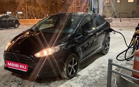 Ford Fiesta, 2015 год, 850 000 рублей, 8 фотография