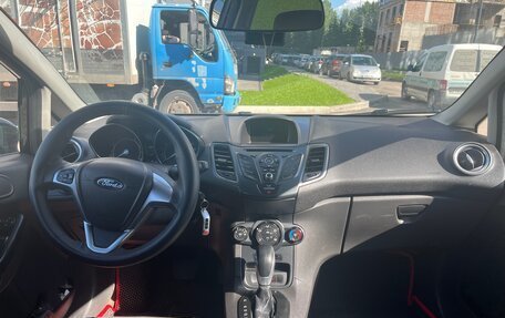 Ford Fiesta, 2015 год, 850 000 рублей, 12 фотография