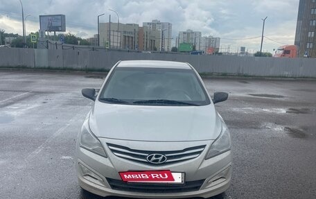 Hyundai Solaris II рестайлинг, 2014 год, 600 000 рублей, 5 фотография