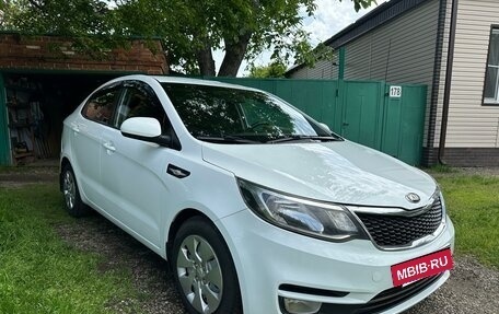 KIA Rio III рестайлинг, 2015 год, 780 000 рублей, 2 фотография