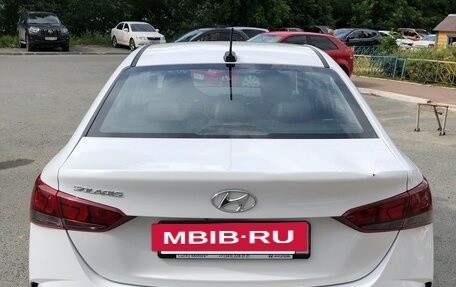 Hyundai Solaris II рестайлинг, 2021 год, 1 650 000 рублей, 6 фотография