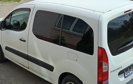 Peugeot Partner II рестайлинг 2, 2010 год, 550 000 рублей, 11 фотография