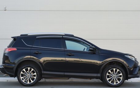Toyota RAV4, 2019 год, 3 000 000 рублей, 3 фотография