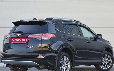 Toyota RAV4, 2019 год, 3 000 000 рублей, 4 фотография