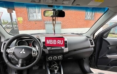 Mitsubishi Outlander III рестайлинг 3, 2008 год, 1 170 000 рублей, 10 фотография