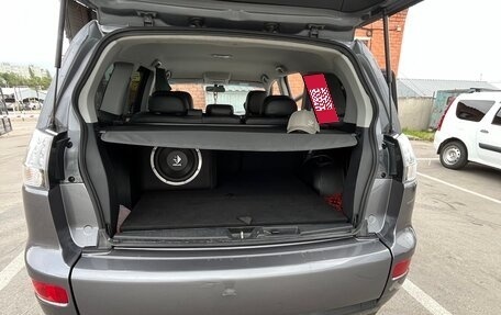 Mitsubishi Outlander III рестайлинг 3, 2008 год, 1 170 000 рублей, 12 фотография