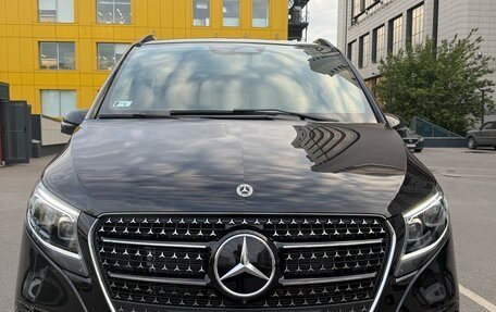 Mercedes-Benz V-Класс, 2025 год, 13 699 900 рублей, 3 фотография