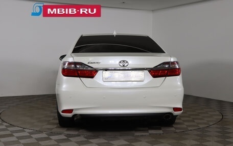 Toyota Camry, 2017 год, 2 129 990 рублей, 6 фотография