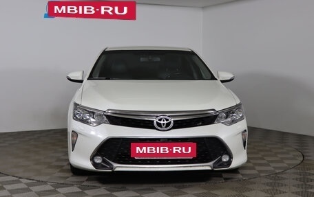 Toyota Camry, 2017 год, 2 129 990 рублей, 2 фотография
