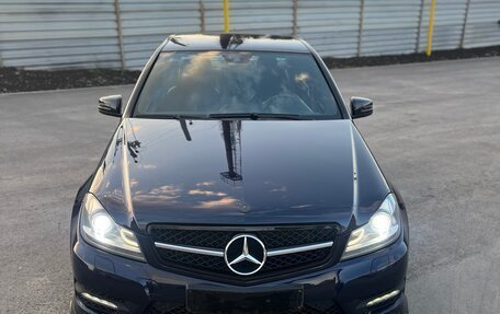 Mercedes-Benz C-Класс, 2012 год, 1 500 000 рублей, 1 фотография