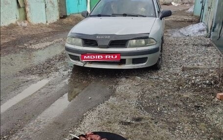 Mitsubishi Carisma I, 2001 год, 184 000 рублей, 1 фотография