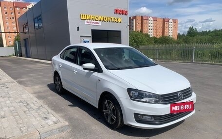 Volkswagen Polo VI (EU Market), 2017 год, 950 000 рублей, 2 фотография