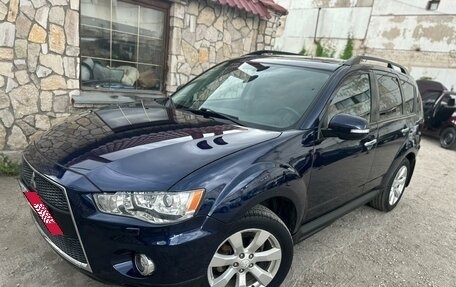 Mitsubishi Outlander III рестайлинг 3, 2012 год, 1 199 000 рублей, 2 фотография