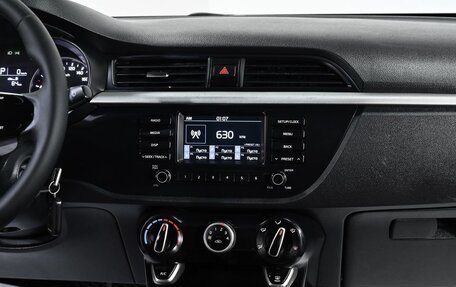 KIA Rio IV, 2018 год, 1 299 000 рублей, 8 фотография