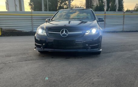 Mercedes-Benz C-Класс, 2012 год, 1 500 000 рублей, 2 фотография