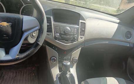 Chevrolet Cruze II, 2011 год, 380 000 рублей, 7 фотография