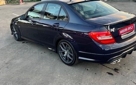 Mercedes-Benz C-Класс, 2012 год, 1 500 000 рублей, 10 фотография
