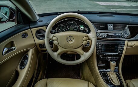 Mercedes-Benz CLS, 2007 год, 1 285 000 рублей, 14 фотография