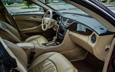 Mercedes-Benz CLS, 2007 год, 1 285 000 рублей, 22 фотография