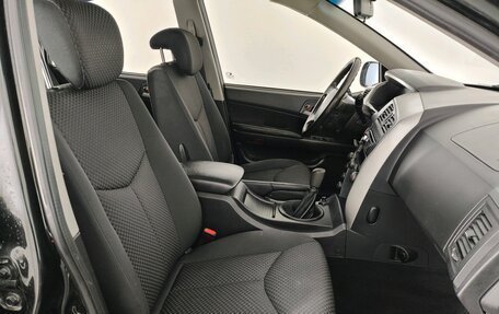 SsangYong Kyron I, 2011 год, 750 000 рублей, 16 фотография