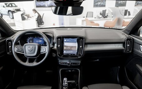 Volvo XC40 I, 2024 год, 4 500 000 рублей, 14 фотография