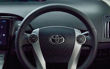 Toyota Prius, 2013 год, 1 295 000 рублей, 16 фотография