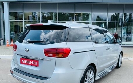KIA Carnival III, 2018 год, 2 630 000 рублей, 5 фотография