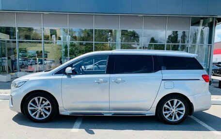 KIA Carnival III, 2018 год, 2 630 000 рублей, 8 фотография