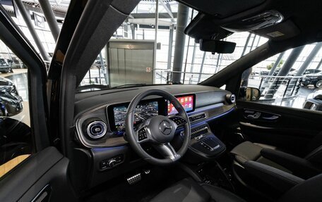Mercedes-Benz V-Класс, 2024 год, 15 960 000 рублей, 8 фотография