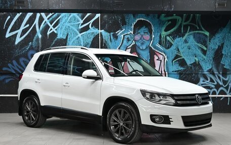 Volkswagen Tiguan I, 2011 год, 1 095 000 рублей, 2 фотография