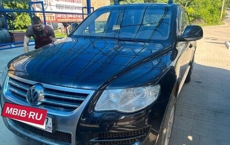 Volkswagen Touareg III, 2007 год, 950 000 рублей, 2 фотография