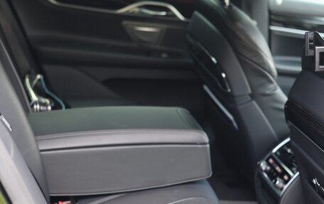 BMW 7 серия, 2020 год, 8 050 000 рублей, 15 фотография