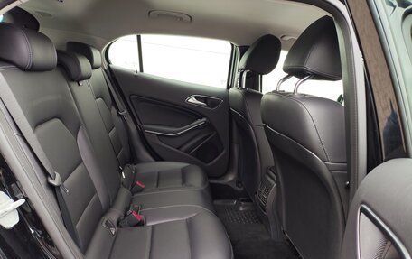Mercedes-Benz GLA, 2016 год, 1 790 000 рублей, 16 фотография