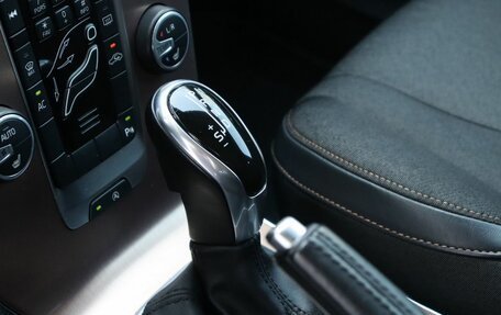 Volvo V40 Cross Country I, 2014 год, 1 270 000 рублей, 13 фотография