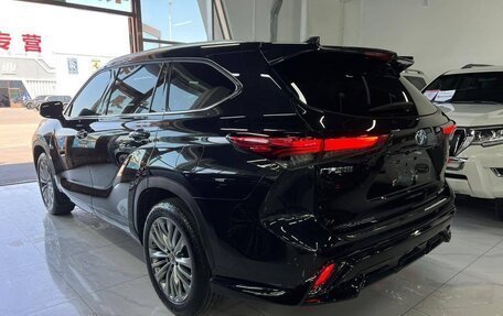 Toyota Highlander, 2022 год, 3 400 222 рублей, 3 фотография