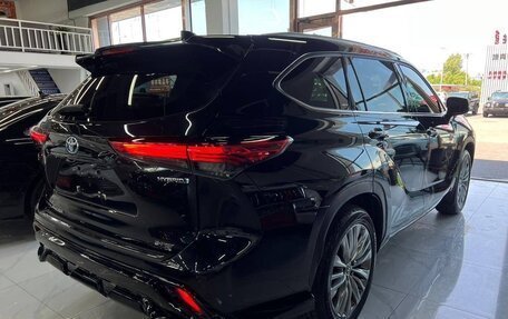 Toyota Highlander, 2022 год, 3 400 222 рублей, 4 фотография
