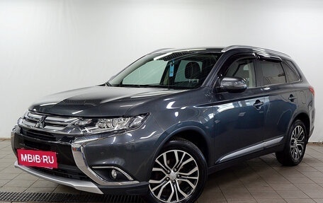 Mitsubishi Outlander III рестайлинг 3, 2017 год, 1 980 000 рублей, 2 фотография