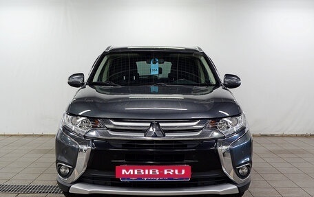 Mitsubishi Outlander III рестайлинг 3, 2017 год, 1 980 000 рублей, 6 фотография