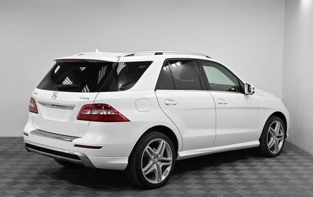 Mercedes-Benz M-Класс, 2015 год, 2 599 000 рублей, 2 фотография
