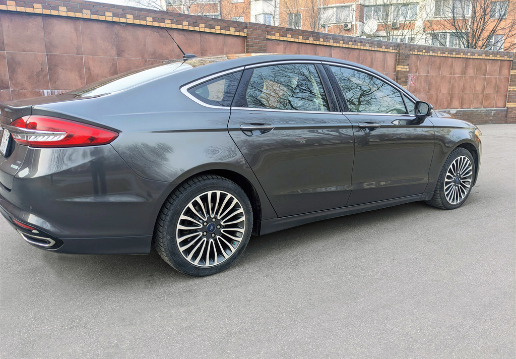 Ford Fusion (North America) II рестайлинг, 2018 год, 1 160 000 рублей, 2 фотография