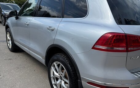 Volkswagen Touareg III, 2015 год, 3 200 000 рублей, 2 фотография