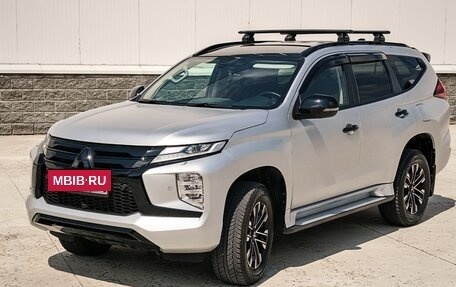 Mitsubishi Pajero Sport III рестайлинг, 2022 год, 5 600 000 рублей, 3 фотография
