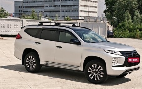 Mitsubishi Pajero Sport III рестайлинг, 2022 год, 5 600 000 рублей, 14 фотография