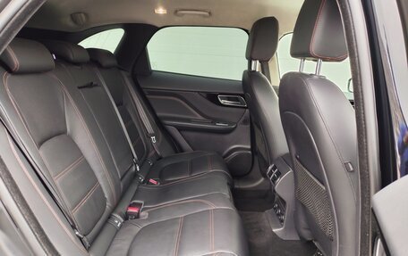Jaguar F-Pace, 2019 год, 2 990 000 рублей, 15 фотография