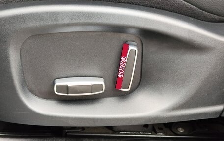 Jaguar F-Pace, 2019 год, 2 990 000 рублей, 17 фотография