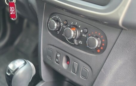 Renault Sandero II рестайлинг, 2017 год, 1 049 000 рублей, 11 фотография
