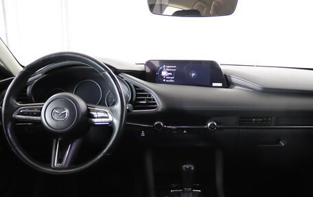 Mazda 3, 2019 год, 1 899 990 рублей, 13 фотография