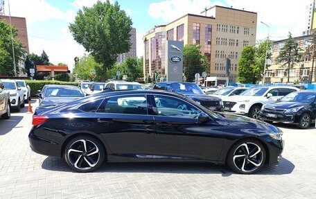Honda Accord IX рестайлинг, 2020 год, 2 190 000 рублей, 5 фотография