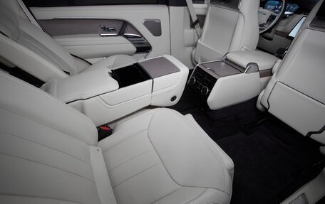 Land Rover Range Rover IV рестайлинг, 2022 год, 22 500 000 рублей, 15 фотография